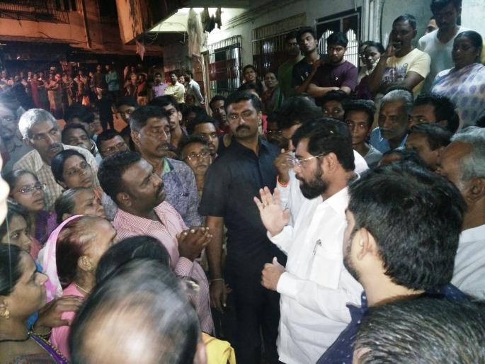 Due to the increase in the burden of the residents of Nagu Bhiwadi, the collapse of the houses increased by twice the number of deposits | नागुबाई निवासच्या रहिवाश्यांच्या अडचणीत वाढ दलालांनी साधली संधी रातोरात घरांचे भाडे डिपॉझिट दुपटीने वाढले Due to the increase in the burden of the residents of Nagu Bhiwadi, the collapse of the houses increased by twice the number of deposits | नागुबाई निवासच्या रहिवाश्यांच्या अडचणीत वाढ दलालांनी साधली संधी रातोरात घरांचे भाडे डिपॉझिट दुपटीने वाढले