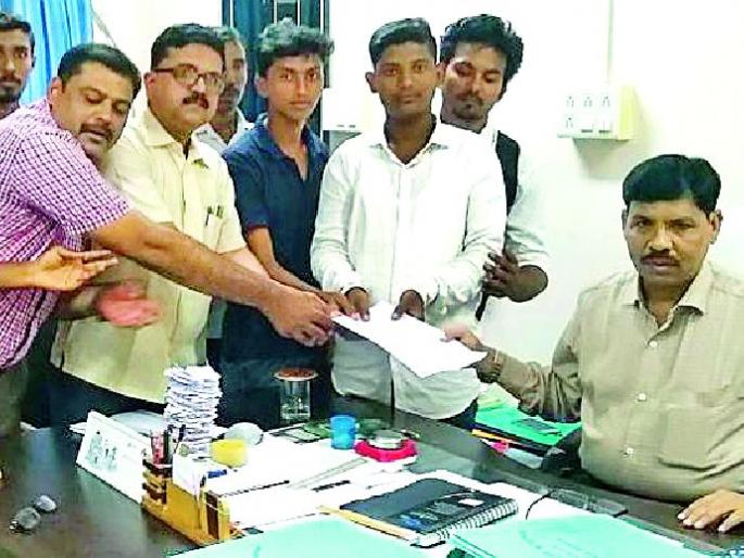 Injustice to OBC students in medical course admissions | वैद्यकीय अभ्यासक्रम प्रवेशात ओबीसी विद्यार्थ्यांवर अन्याय