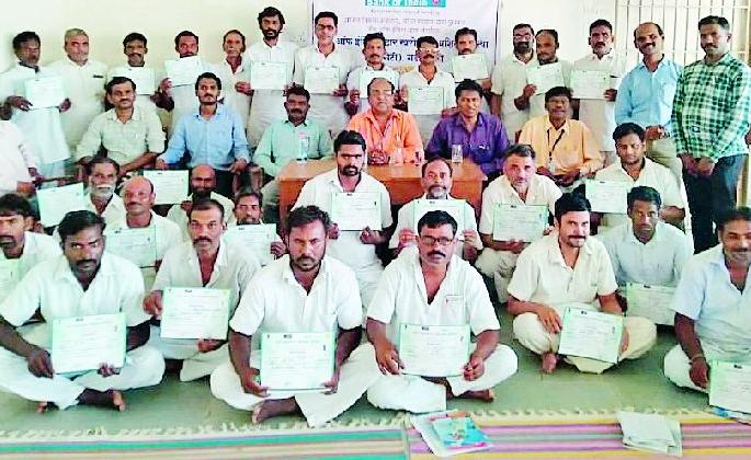 Vegetable training for prisoners | कैद्यांना भाजीपाला लागवडीचे प्रशिक्षण Vegetable training for prisoners | कैद्यांना भाजीपाला लागवडीचे प्रशिक्षण