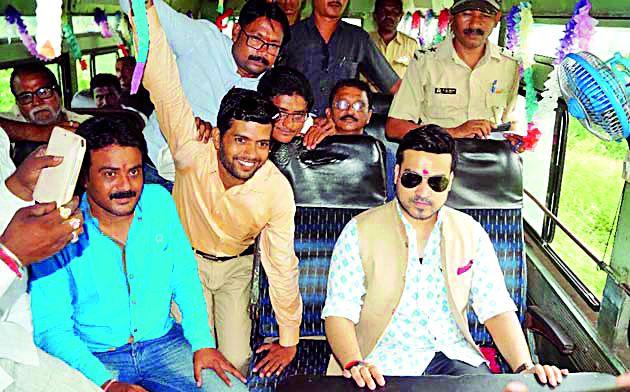 After 70 years, the bus has not run again | ७० वर्षांनी अमडेलीत गेलेली बस पुन्हा धावलीच नाही