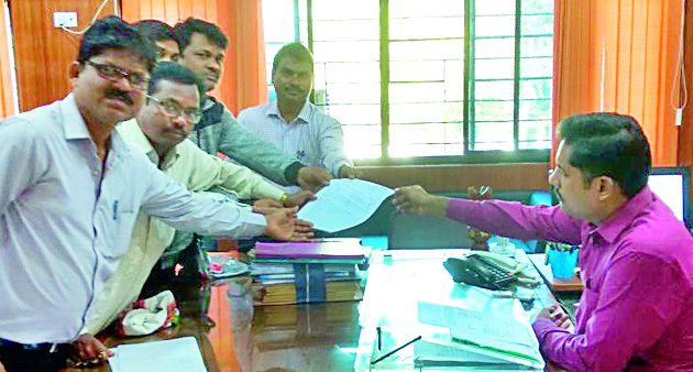 Demand for Cancellation of Unjust Educational Decision | अन्यायकारक शैक्षणिक निर्णय रद्द करण्याची मागणी Demand for Cancellation of Unjust Educational Decision | अन्यायकारक शैक्षणिक निर्णय रद्द करण्याची मागणी