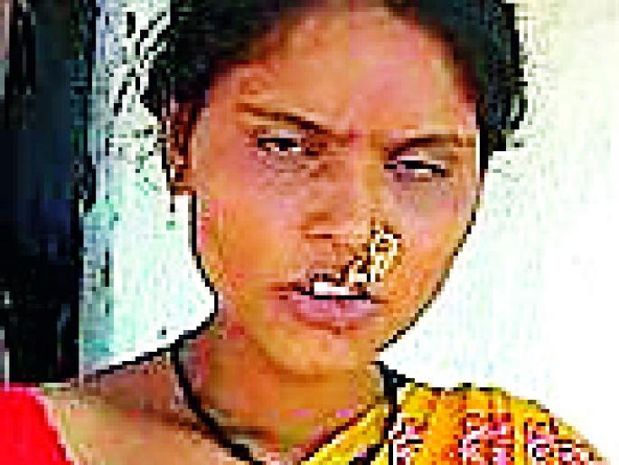 After the father's disiniance led to the newlyweds | वडिलांचे अस्थिविसर्जन करून नववधू चढली बोहल्यावर After the father's disiniance led to the newlyweds | वडिलांचे अस्थिविसर्जन करून नववधू चढली बोहल्यावर