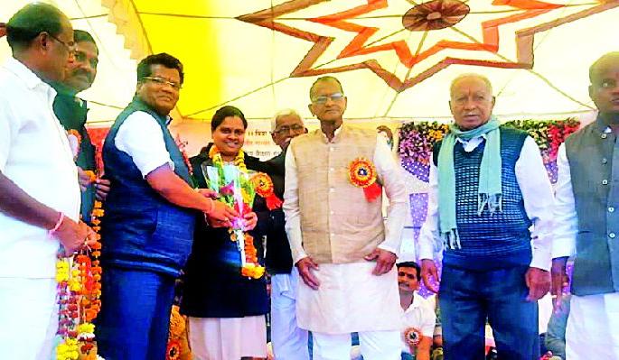 To perform a sincere duty ie patriotism | निष्ठापूर्वक कर्तव्य पार पाडणे म्हणजेच देशभक्ती To perform a sincere duty ie patriotism | निष्ठापूर्वक कर्तव्य पार पाडणे म्हणजेच देशभक्ती