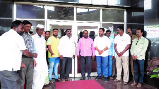 Gram Panchayat's action to seal Mahavitaran's office in Talandga: Rs 99 crore outstanding; Tension due to controversy | तळंदगेतील महावितरण कार्यालयास ‘सील’ ग्रामपंचायतीची कारवाई : सव्वा कोटीची थकबाकी; वादावादीमुळे तणाव