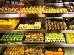 Expiry date binding on sweets from today | आजपासून मिठाईवर एक्सपायरी डेट बंधनकारक Expiry date binding on sweets from today | आजपासून मिठाईवर एक्सपायरी डेट बंधनकारक