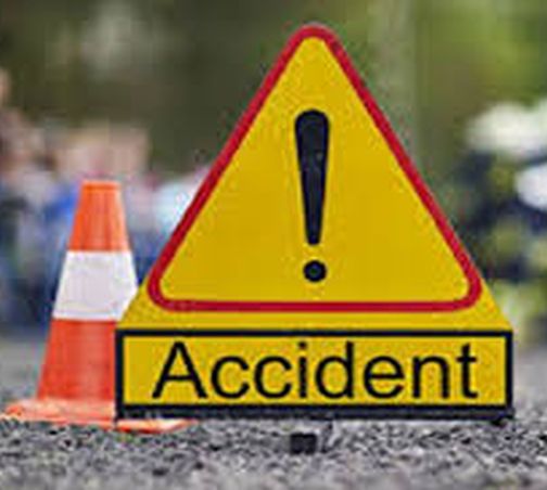 The death of a stranger in the crash of an unknown vehicle | अज्ञात वाहनाच्या धडकेत अनोळखी व्यक्तीचा मृत्यू The death of a stranger in the crash of an unknown vehicle | अज्ञात वाहनाच्या धडकेत अनोळखी व्यक्तीचा मृत्यू