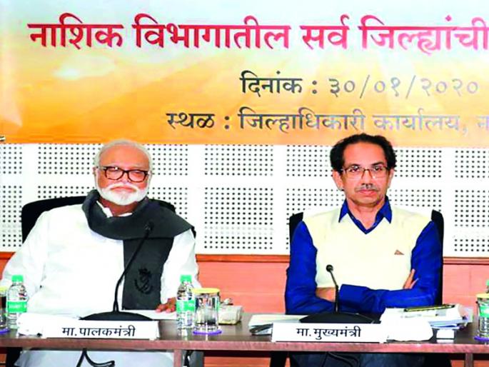 Efforts to move government at the doorsteps through departmental review meetings; Separation of problems in the space of space is the separation of the government from the actions of the Chief Minister | विभागीय आढावा बैठकीच्या माध्यमातून शासन जनतेच्या दारी नेण्याचा प्रयत्न; जागच्या जागी समस्यांची सोडवणूक सरकारचे वेगळेपण मुख्यमंत्र्यांच्या कृतीतून अधोरेखित Efforts to move government at the doorsteps through departmental review meetings; Separation of problems in the space of space is the separation of the government from the actions of the Chief Minister | विभागीय आढावा बैठकीच्या माध्यमातून शासन जनतेच्या दारी नेण्याचा प्रयत्न; जागच्या जागी समस्यांची सोडवणूक सरकारचे वेगळेपण मुख्यमंत्र्यांच्या कृतीतून अधोरेखित