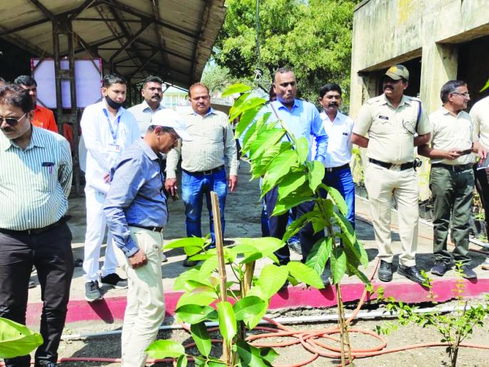 624 cleanliness drives of Central Railway completed; The railway track, the area became clean and beautiful | मध्य रेल्वेच्या ६२४ स्वच्छता मोहिमा पूर्ण; रेल्वे ट्रॅक, परिसर बनला स्वच्छ अन् सुंदर 624 cleanliness drives of Central Railway completed; The railway track, the area became clean and beautiful | मध्य रेल्वेच्या ६२४ स्वच्छता मोहिमा पूर्ण; रेल्वे ट्रॅक, परिसर बनला स्वच्छ अन् सुंदर