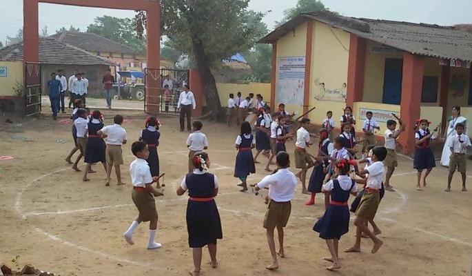 In Ratnagiri district, 650 schools of lesser population will be closed? | रत्नागिरी जिल्ह्यात कमी पटसंख्येच्या ६५० शाळा बंद होणार? In Ratnagiri district, 650 schools of lesser population will be closed? | रत्नागिरी जिल्ह्यात कमी पटसंख्येच्या ६५० शाळा बंद होणार?