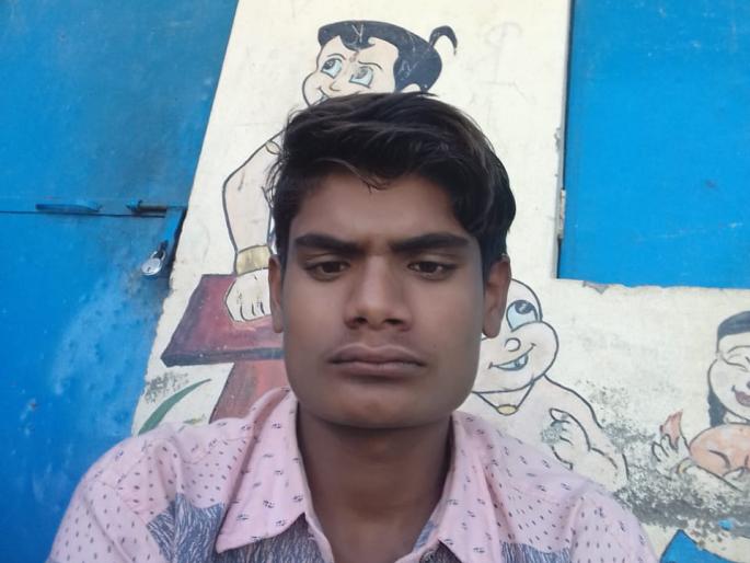 Two workers die in the crowd | सटाण्यात दोन कामगारांचा मृत्यू Two workers die in the crowd | सटाण्यात दोन कामगारांचा मृत्यू