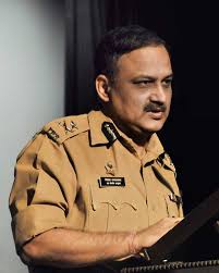 Finally, Vivek Phansalkar was appointed as the Police Commissioner of Thane | अखेर ठाण्याच्या पोलीस आयुक्तपदी विवेक फणसाळकर यांची नियुक्ती Finally, Vivek Phansalkar was appointed as the Police Commissioner of Thane | अखेर ठाण्याच्या पोलीस आयुक्तपदी विवेक फणसाळकर यांची नियुक्ती