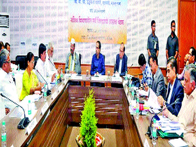 Trauma care center to be set up in accident area | अपघातप्रवण क्षेत्रात ट्रॉमा केअर सेंटर उभारणार