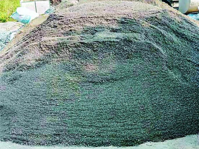 Steal sand from Sur and Dham river basin | सूर अन् धाम नदीपात्रातून वाळू चोरी Steal sand from Sur and Dham river basin | सूर अन् धाम नदीपात्रातून वाळू चोरी