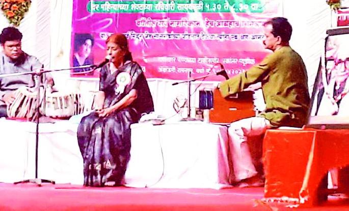 Enjoy the music concert | संगीत मैफिलने रंगला आनंदी कट्टा