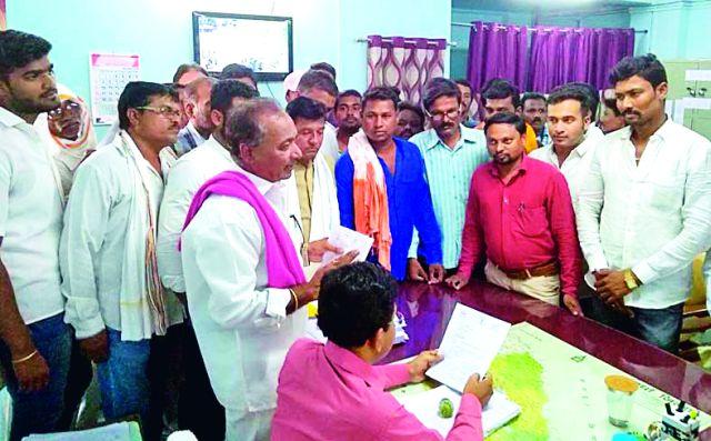 Lok Sabha-Vidhan Sabha Elections should be taken with the help of ballot papers | लोकसभा-विधानसभा निवडणुका मतपत्रिकाच्या साहाय्याने घ्याव्या