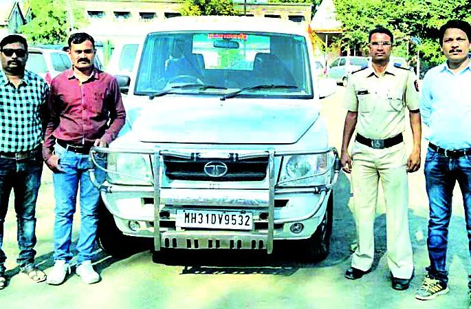 Police came and escaped unprotected | पोलीस आले अन चोरटे पळाले Police came and escaped unprotected | पोलीस आले अन चोरटे पळाले