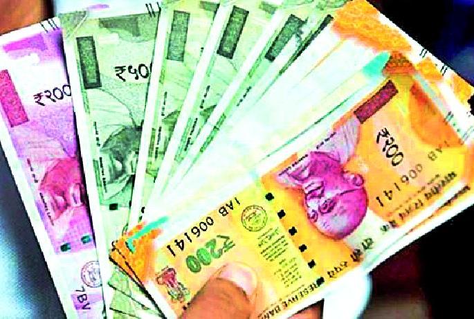 Kadashi bond, Soyabean pods stop for crop loan ... | कपाशीला बोंड, सोयाबीनला शेंगा तरी पीक कर्जासाठी थांंबा...