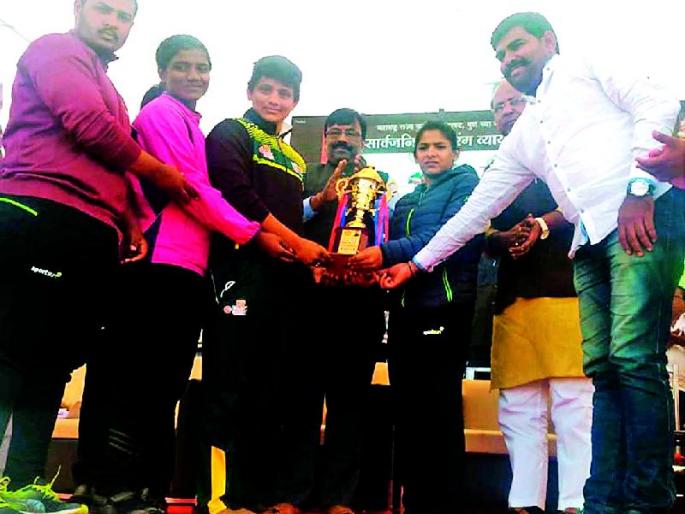 Deoli players should become a Pandhri | देवळी खेळाडूंची पंढरी व्हावी Deoli players should become a Pandhri | देवळी खेळाडूंची पंढरी व्हावी