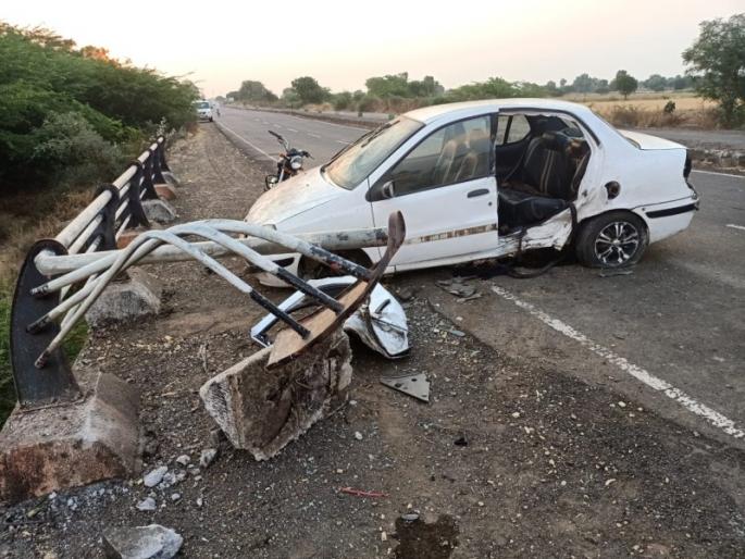  My-Lake killed in car accident | कार अपघातात माय-लेक ठार