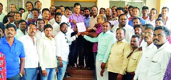 Due to the deterioration of Digras taluka, due to drought | दिग्रस तालुक्याला दुष्काळातून डावलल्याने रोष Due to the deterioration of Digras taluka, due to drought | दिग्रस तालुक्याला दुष्काळातून डावलल्याने रोष