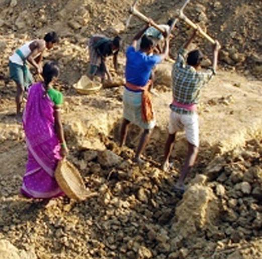 1500 crore unspent funds in government accounts | शासनाच्या खात्यांमध्ये १५०० कोटी अखर्चित निधी पडून