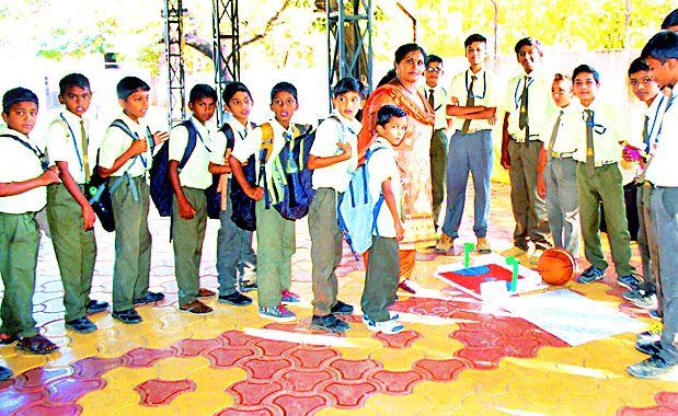 Jawaharlal Darda Memorial Day in Anglo Hindi High School | अँग्लो हिंदी हायस्कूलमध्ये जवाहरलाल दर्डा स्मृतिदिन Jawaharlal Darda Memorial Day in Anglo Hindi High School | अँग्लो हिंदी हायस्कूलमध्ये जवाहरलाल दर्डा स्मृतिदिन