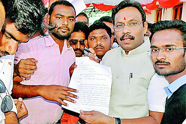 Start recruiting teachers instantly | शिक्षक पदभरती तातडीने सुरू करा Start recruiting teachers instantly | शिक्षक पदभरती तातडीने सुरू करा