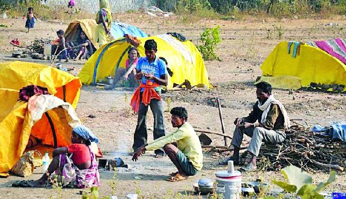 He took the night out in the cold winter | कडाक्याच्या थंडीत त्यांनी उघड्यावर काढली रात्र