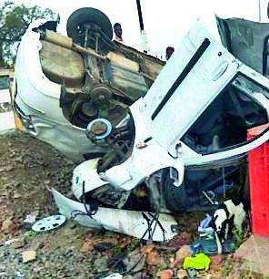 17 road accidents in a month | एकाच महिन्यात रस्ता अपघाताचे १७ बळी 17 road accidents in a month | एकाच महिन्यात रस्ता अपघाताचे १७ बळी