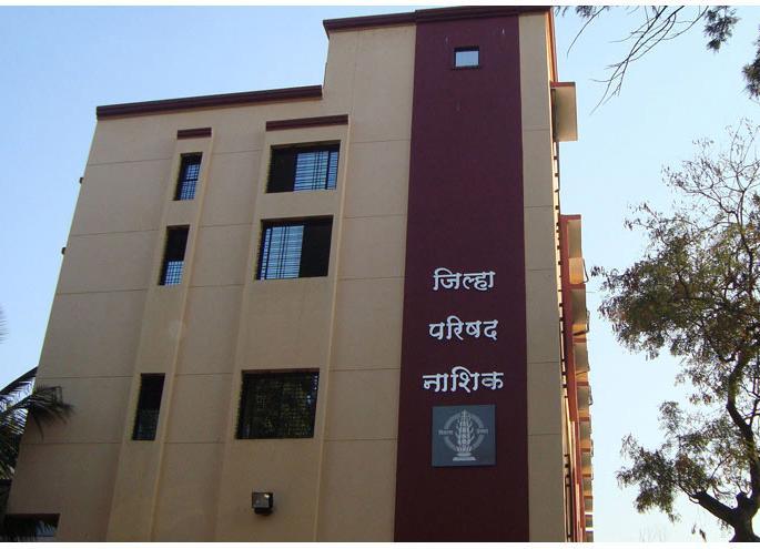 Zilla Parishad for schools demanding fees | फी मागणाऱ्या शाळांना जिल्हा परिषदेची तंबी Zilla Parishad for schools demanding fees | फी मागणाऱ्या शाळांना जिल्हा परिषदेची तंबी