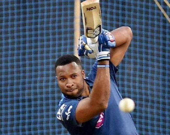 hardik pandya is superstar of indian cricket- kieron pollard | 'विराट कोहली नाही, तर 'हा' खेळाडू आहे भारतीय संघातील सुपरस्टार'; सांगतोय कायरन पोलार्ड