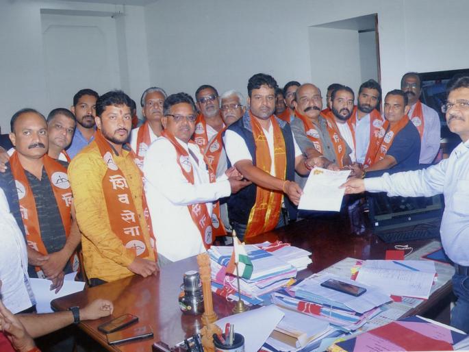 Interest on all loans from flood affected traders should not be charged for six months | पूरग्रस्त व्यापाऱ्यांच्या सर्व कर्जावरील व्याज सहा महिन्यांसाठी घेऊ नये