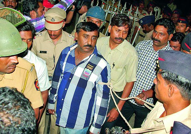 Maintaining life sentence of seven accused | सात आरोपींची जन्मठेप कायम Maintaining life sentence of seven accused | सात आरोपींची जन्मठेप कायम