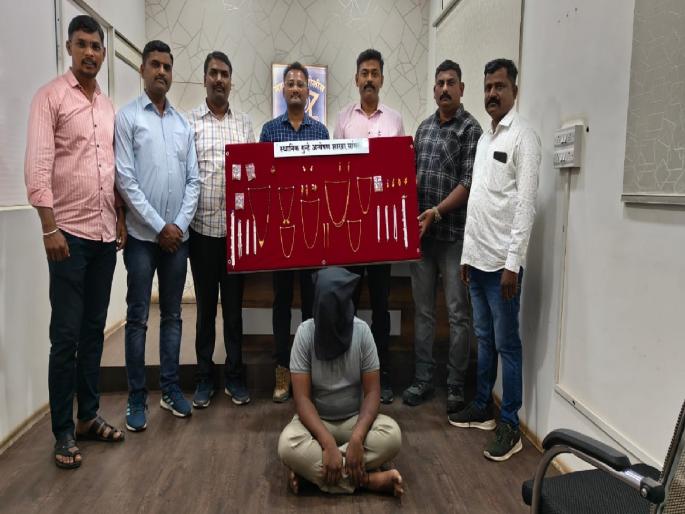 Jewels worth seven lakhs seized from the innkeeper who stole in Atpadi | विटा, आटपाडीत चोऱ्या करणाऱ्या सराईताकडून सात लाखांचे दागिने जप्त Jewels worth seven lakhs seized from the innkeeper who stole in Atpadi | विटा, आटपाडीत चोऱ्या करणाऱ्या सराईताकडून सात लाखांचे दागिने जप्त