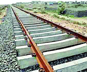 Passengers traveling to Indore are asked to pay obeisance | इंदूरकडे जाणाºया प्रवाशांना भुर्दंड Passengers traveling to Indore are asked to pay obeisance | इंदूरकडे जाणाºया प्रवाशांना भुर्दंड