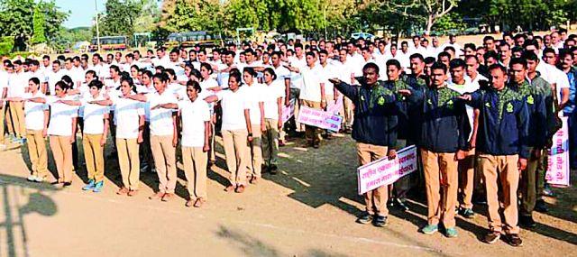 Police unity rally in the city | शहरात पोलिसांची एकता रॅली Police unity rally in the city | शहरात पोलिसांची एकता रॅली