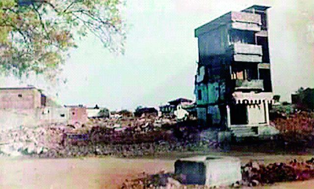 The great memories of 1991 are still very recent | १९९१ च्या महापुराच्या आठवणी अजूनही ताज्याच The great memories of 1991 are still very recent | १९९१ च्या महापुराच्या आठवणी अजूनही ताज्याच