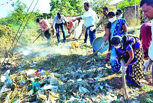 Cleanliness in the Coromandel Temple | कोरंभी देवस्थान परिसरात स्वच्छता