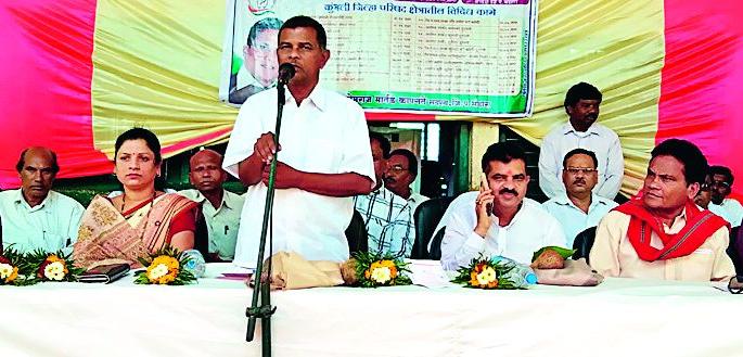 Let's pull up the funds for development | विकासासाठी निधी खेचून आणू Let's pull up the funds for development | विकासासाठी निधी खेचून आणू