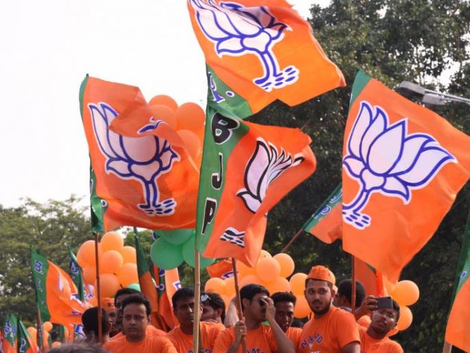 BJP booth 213 chiefs in Shrirampur resign | श्रीरामपुरातील भाजपच्या २१३ बूथ प्रमुखांचे राजीनामे, उत्तर जिल्हाध्यक्ष राजेंद्र गोंदकर यांच्यावर नाराजी BJP booth 213 chiefs in Shrirampur resign | श्रीरामपुरातील भाजपच्या २१३ बूथ प्रमुखांचे राजीनामे, उत्तर जिल्हाध्यक्ष राजेंद्र गोंदकर यांच्यावर नाराजी