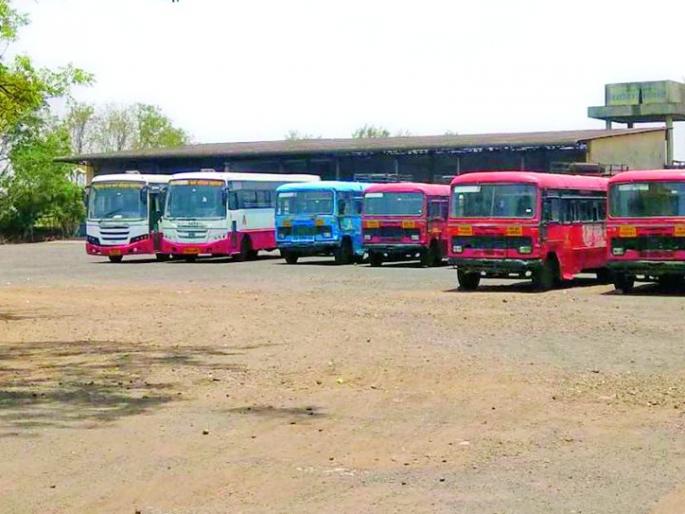 In three days, 653 passengers traveled by ST | तीन दिवसांत ६५३ प्रवाशांनी केला एसटीने प्रवास In three days, 653 passengers traveled by ST | तीन दिवसांत ६५३ प्रवाशांनी केला एसटीने प्रवास