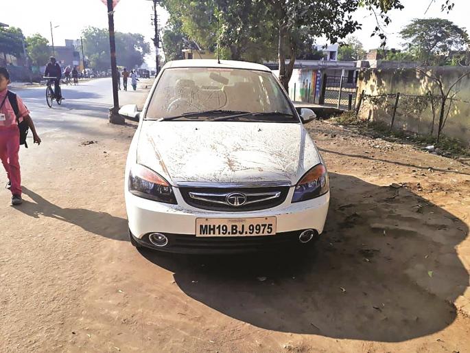 car stolen  from Nanded found in Akola | नांदेड येथील चोरीची गाडी अकोल्यात पकडली!