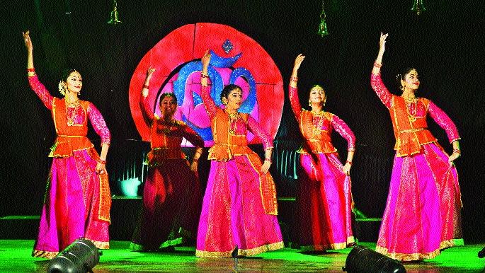 Innovations of the arts and the arts | नादब्रह्म कलाविष्काराची रसिकांना भुरळ Innovations of the arts and the arts | नादब्रह्म कलाविष्काराची रसिकांना भुरळ