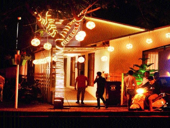 Bye 2017: Nasikkar Sajjathandi climbs for celebration of New Year; | अलविदा २०१७ : नववर्षाच्या सेलिब्रेशनसाठी नाशिककर सज्जथंडीचा कडाका; Bye 2017: Nasikkar Sajjathandi climbs for celebration of New Year; | अलविदा २०१७ : नववर्षाच्या सेलिब्रेशनसाठी नाशिककर सज्जथंडीचा कडाका;