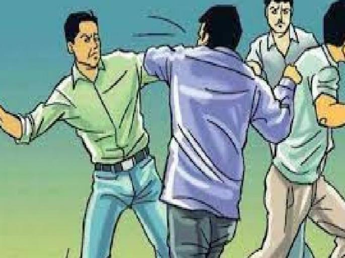 Argument between two groups during the arrival of Devi: Four injured in firecracker fire | देवीच्या आगमन मिरवणुकीत दोन गटात वाद : फटाक्याच्या आगीत चौघे जखमी