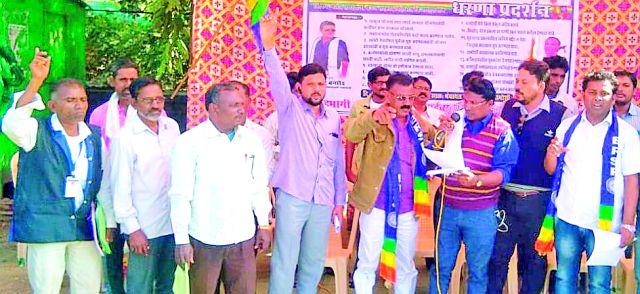 Increase the lease distribution speed | पट्टे वाटपाची गती वाढवा