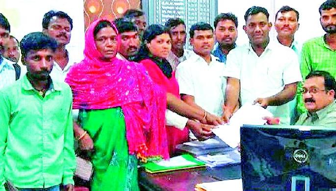 Remove pending claim claims | प्रलंबित वनहक्क दावे निकाली काढा Remove pending claim claims | प्रलंबित वनहक्क दावे निकाली काढा