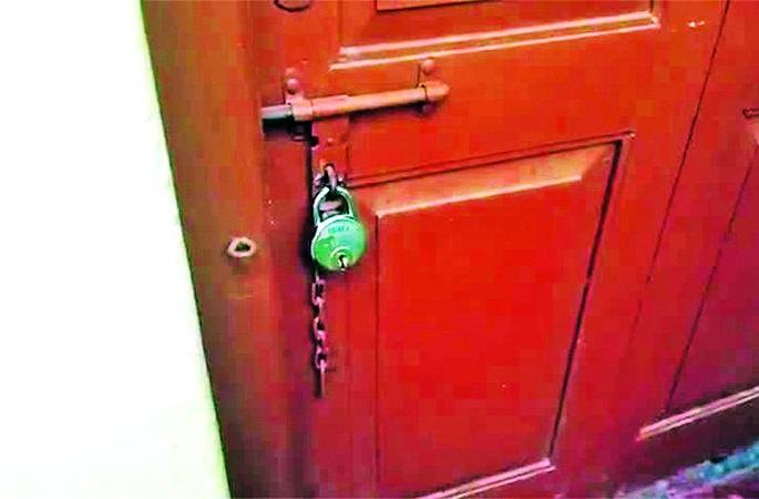 Be careful! Thieves can be a threat to your home | सावधान ! तुमच्याही घरावर पडू शकते चोरांची वक्रदृष्टी Be careful! Thieves can be a threat to your home | सावधान ! तुमच्याही घरावर पडू शकते चोरांची वक्रदृष्टी