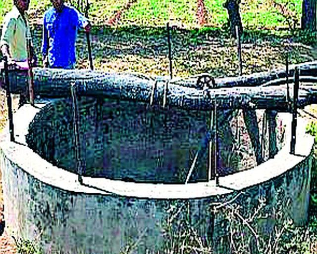 All time to complete the wells | विहिरी पूर्ण करण्यासाठी लगबग