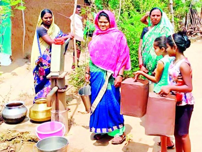 Water ignited in ward no 4 | प्रभाग क्रमांक ४ मध्ये पाणी पेटले Water ignited in ward no 4 | प्रभाग क्रमांक ४ मध्ये पाणी पेटले